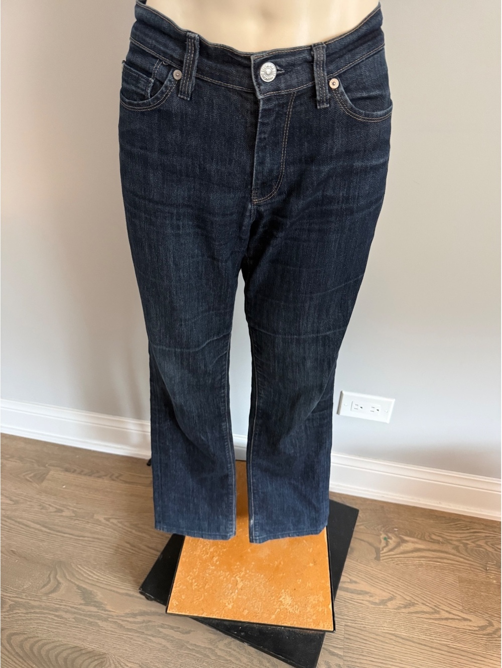 7 For All Mankind Women's Straight Dark Wash Jeans